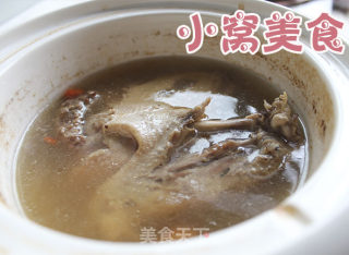 祛湿健脾春天汤-芡实莲子煲老鸭的做法步骤：5