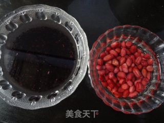 黑米花生桂圆粥的做法步骤：2