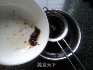 【桂圆炖蛋】的做法步骤：4