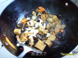 香菇烧豆腐的做法步骤：9