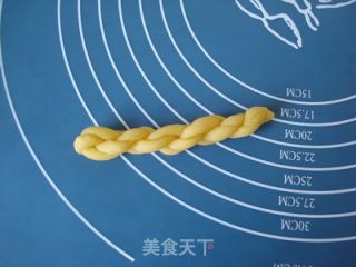 香香脆脆我爱吃——鸡蛋脆麻花的做法步骤：6