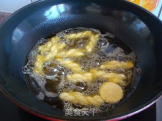 香香脆脆我爱吃——鸡蛋脆麻花的做法步骤：8