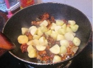 红烧土豆鸡块的做法步骤：7