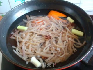 美容下酒两相宜——橙香双色猪皮冻的做法步骤：7
