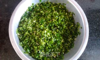 速食韭菜蛋饼的做法步骤：1
