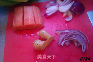 准备5分钟烹调5分钟——美味清蒸三文鱼的做法步骤：1