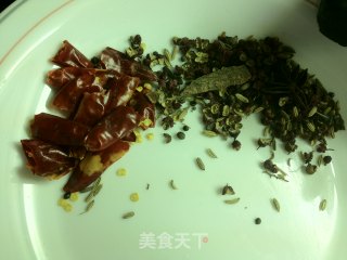 水煮牛腩的做法步骤：2