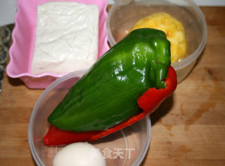 【豆腐当肉吃】菠萝咕咾豆腐的做法步骤：1