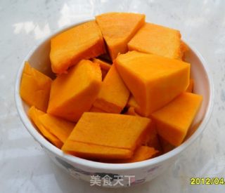 蒸南瓜的做法步骤：2