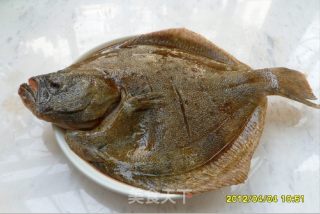 清蒸多宝鱼的做法步骤：1