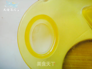 用食物给宝宝讲经典童话故事——小蝌蚪找妈妈的做法步骤：9