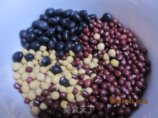 红黑黄营养粥的做法步骤：3