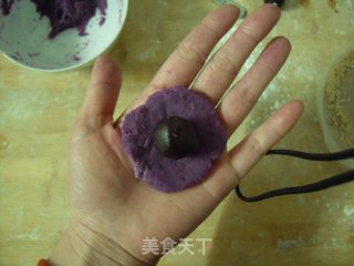 紫薯肉松团的做法步骤：4