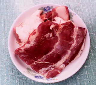 家常小炒——土豆丝小炒肉的做法步骤：1