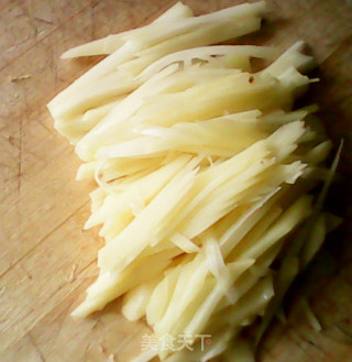 家常小炒——土豆丝小炒肉的做法步骤：5