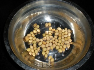 核桃花生豆浆的做法步骤：3