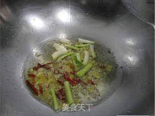 红烧土豆鸡翅的做法步骤：4