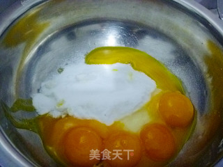 【怡汝私房烘焙】送给自己的处女座奶油蛋糕---什锦水果奶油蛋糕的做法步骤：2