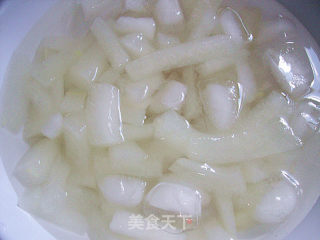 橙汁浸冬瓜的做法步骤：2