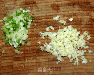 酸酸甜甜——糖醋樱桃小萝卜的做法步骤：2