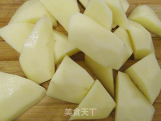 红烧土豆的做法步骤：2