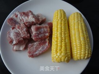 玉米排骨的做法步骤：1