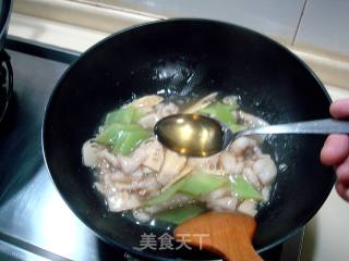 莴笋溜鱼片的做法步骤：11