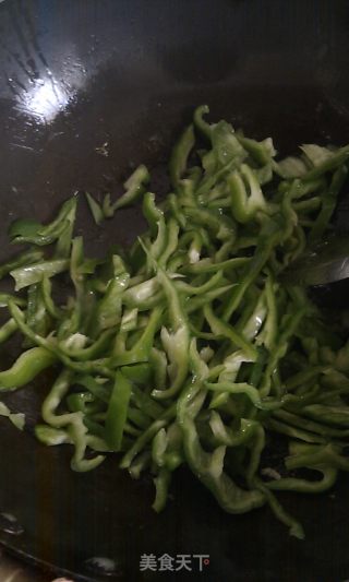 家常菜——青椒炒肉丝的做法步骤：6