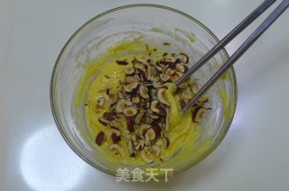 DIY榛子饼干的做法步骤：4