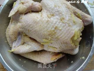 啤香盐焗烤全鸡的做法步骤：7