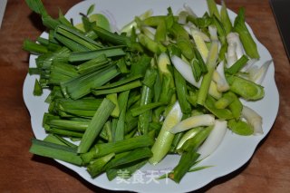 厥菜炒大蒜的做法步骤：3