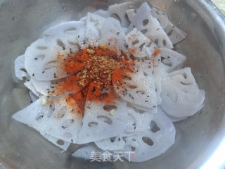 十分钟搞定的开胃菜——酸辣藕片的做法步骤：6