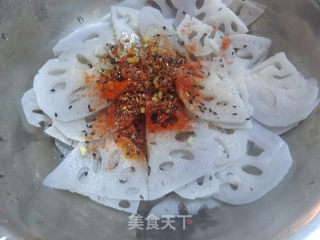 十分钟搞定的开胃菜——酸辣藕片的做法步骤：7