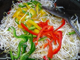 呛爆绿豆芽的做法步骤：7