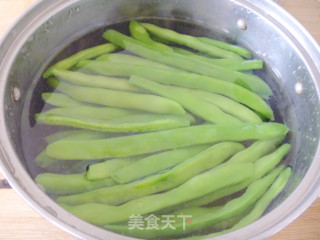 【怡汝私房快手小炒】教你做简单米饭杀手菜---榄菜肉米四季豆的做法步骤：5