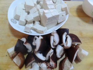 健脾养胃-增加食欲——香菇豆腐的做法步骤：2