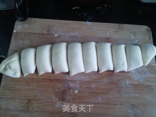 新手尝试---奶黄包的做法步骤：6