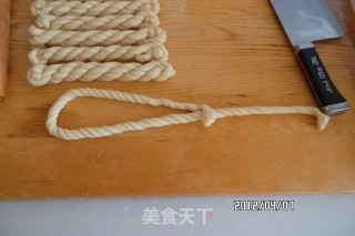 脆麻花的做法步骤：4