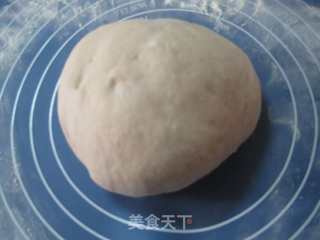 草莓馒头的做法步骤：2