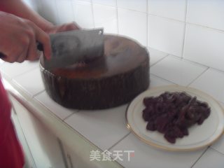 荸荠熘猪肝的做法步骤：3