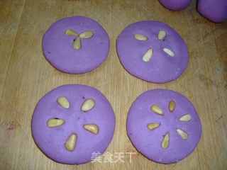 松仁豆沙饼的做法步骤：5