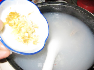 皮蛋瘦肉粥的做法步骤：5