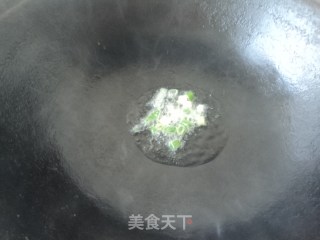 菠菜猪血鸡蛋面的做法步骤：3