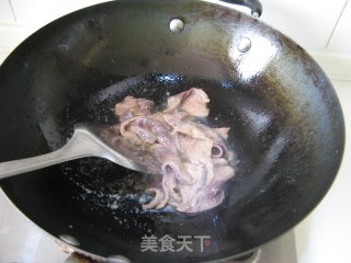 芹菜炒猪肝的做法步骤：7