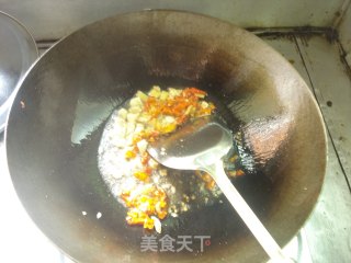 超级下饭菜  腊肉炒蒜薹的做法步骤：8