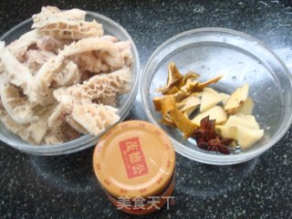 萝卜牛腩的做法步骤：1