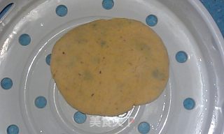 无油的玫瑰蜜豆南瓜饼的做法步骤：2