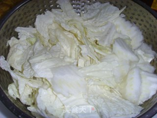 白菜炖冻豆腐的做法步骤：2