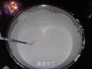 营养丰富的黑芝麻、芋头、红豆、糯米蒸糕~（独家特色哦）的做法步骤：3