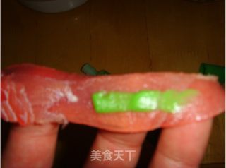 冰鲜三文鱼寿司的做法步骤：5